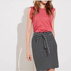 Loft Knee Length Pencil Skirt Black White Striped Bow Tie Waist Stretch Size XS